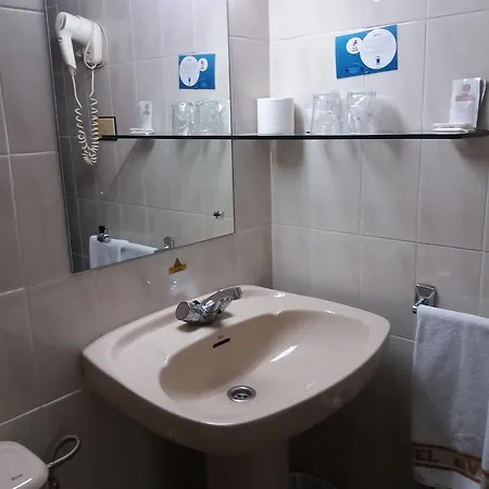 Konukevi Avenida Centro Gijón