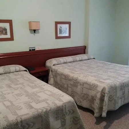 招待所 Avenida Centro